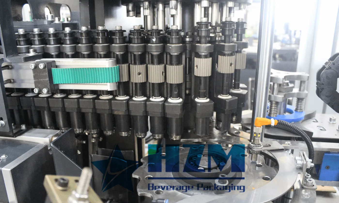 shinepeak-Automatic Oil Bottle Wide Neck PET Bottle Blowing Machine (4)